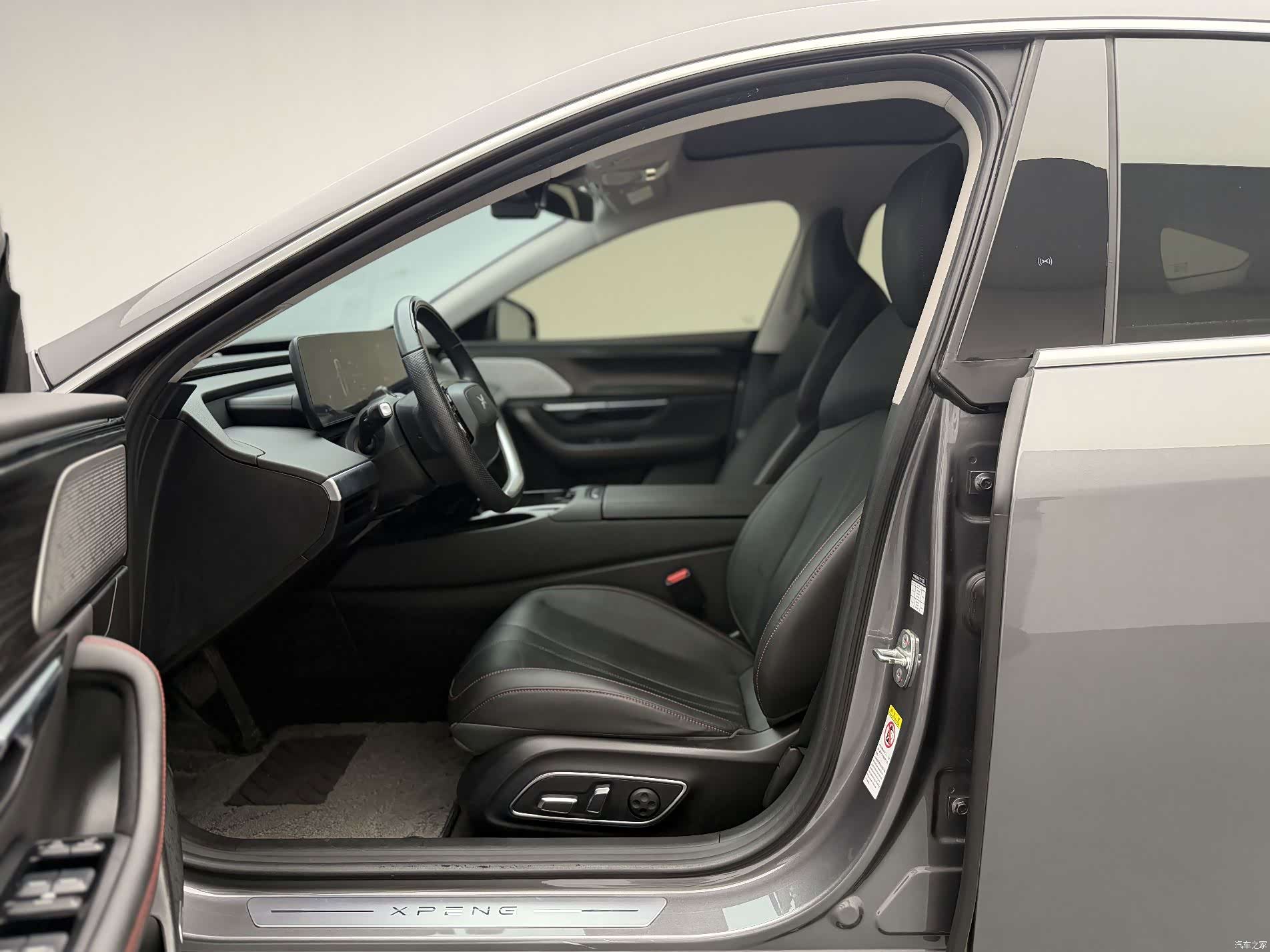Xpeng P7, 2023 13