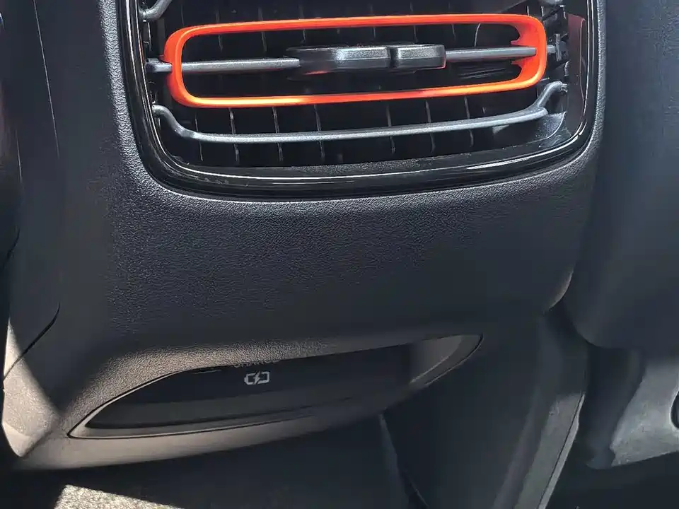 Lynk & Co 02 Hatchback