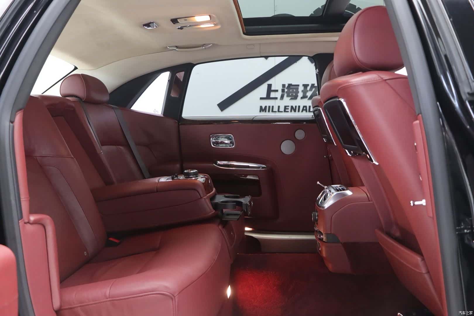 Rolls-Royce Ghost, 2014 30