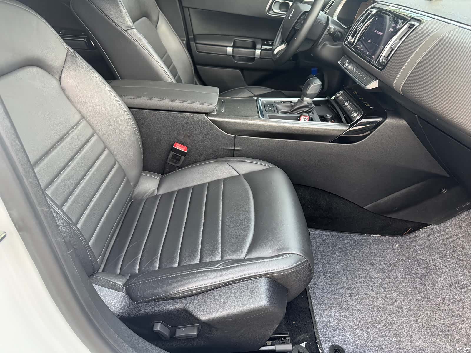 Citroen C6, 2017 8