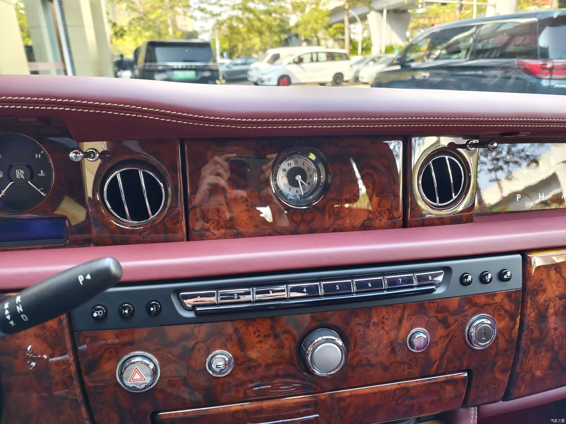 Rolls-Royce Phantom, 2013 17