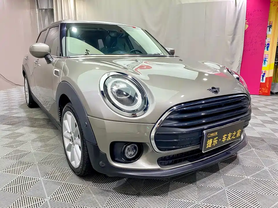 MINI CLUBMAN