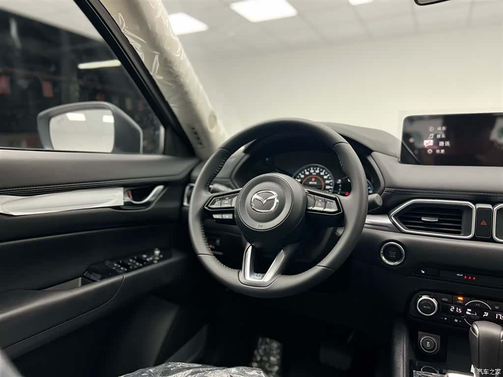 Mazda CX-5, 2025 16