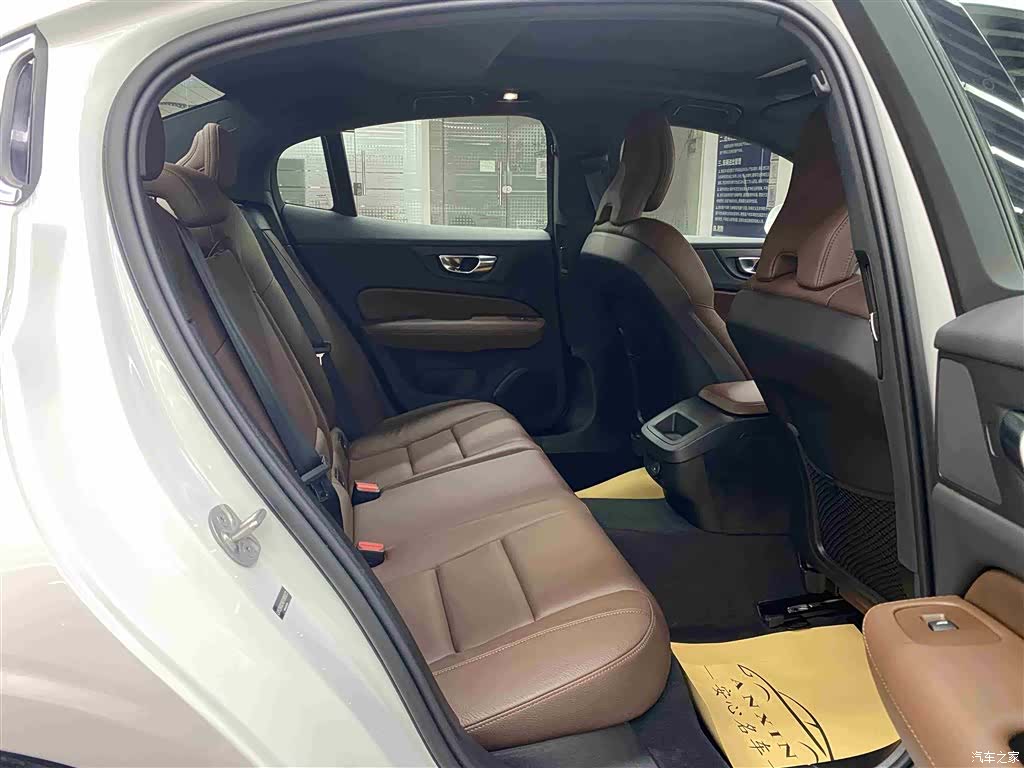 Volvo S60, 2026 11