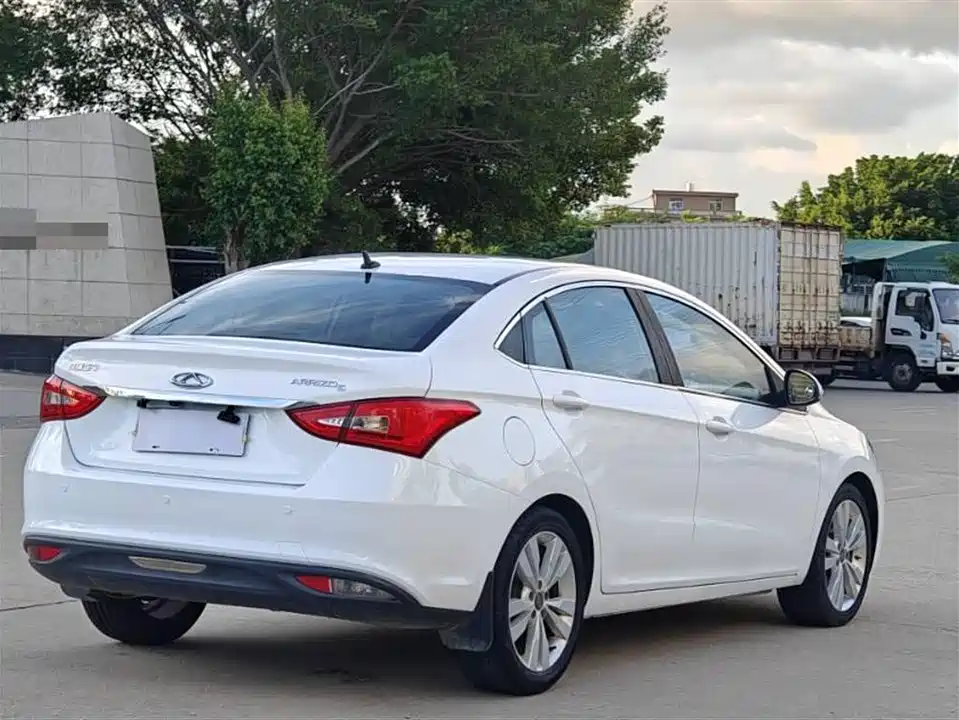Chery Arrizo 5