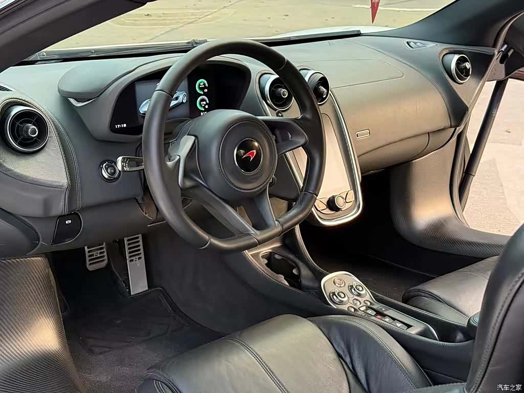 McLaren 540C, 2017 4