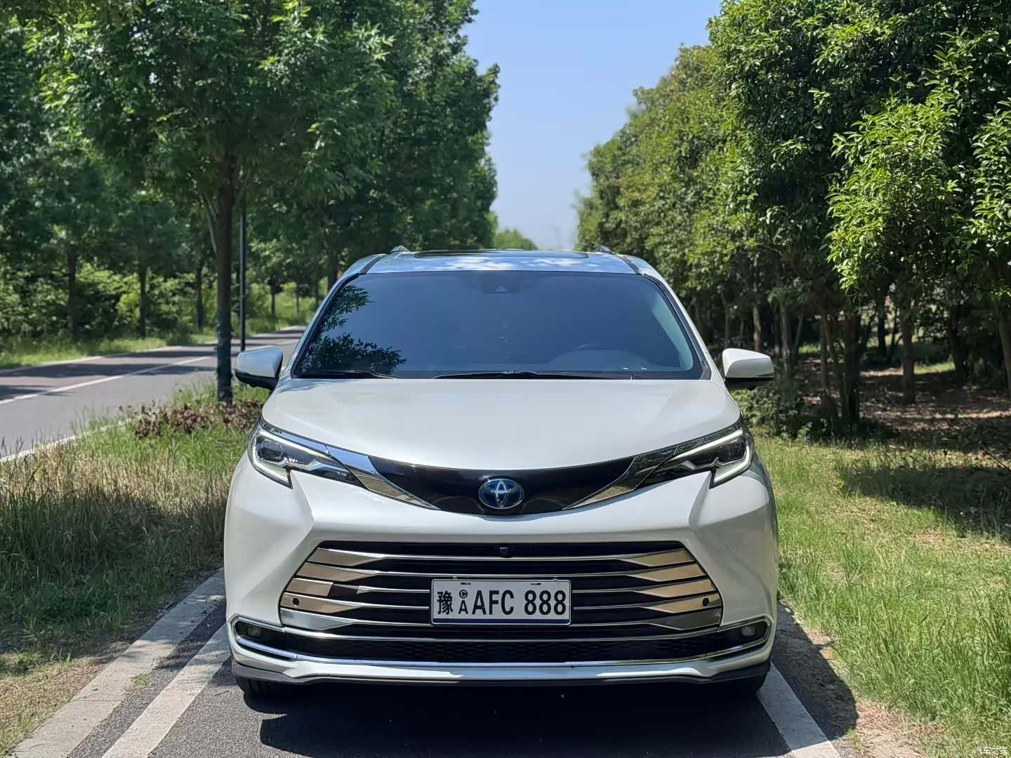 Toyota Sienna, 2023 2