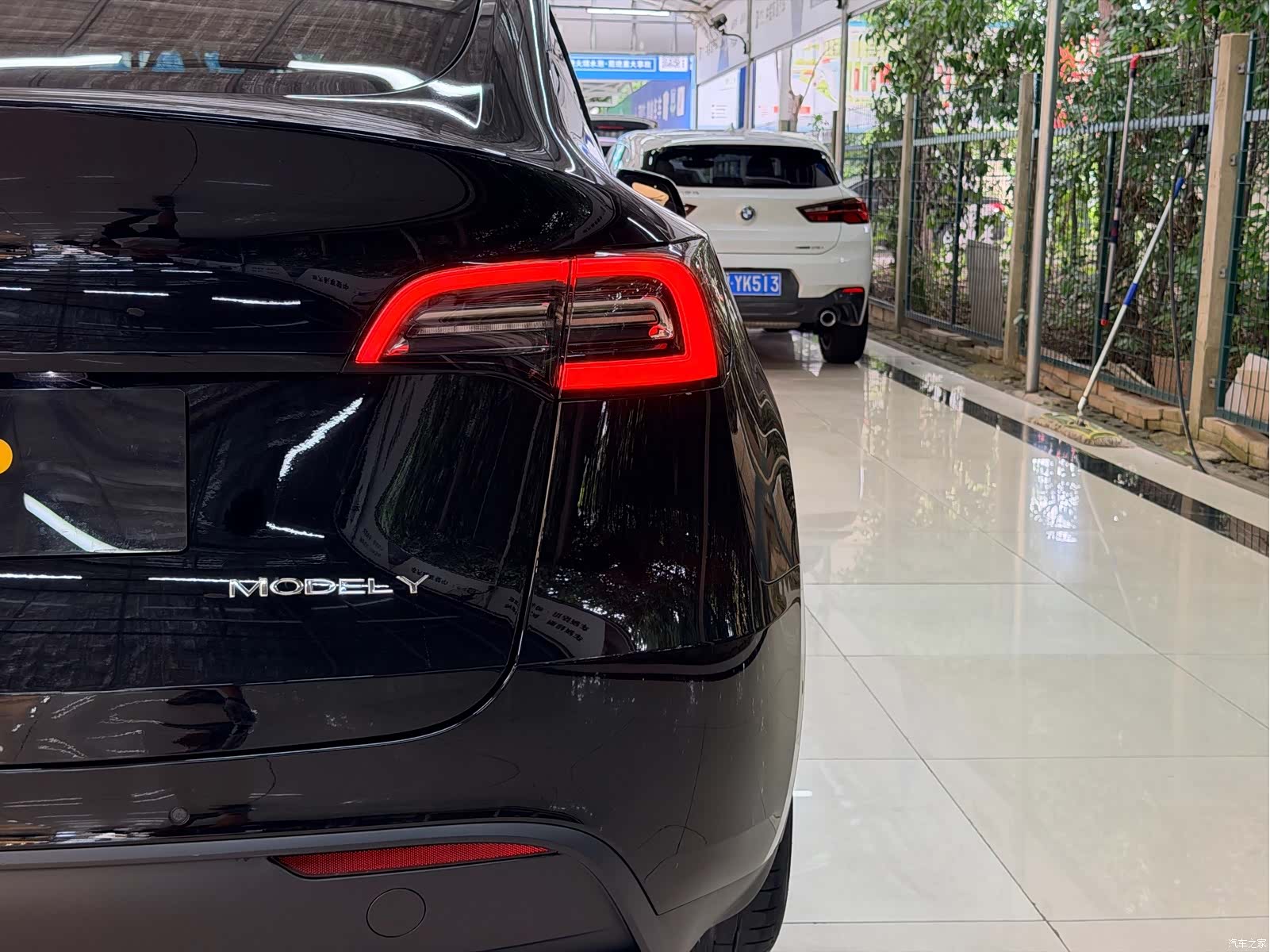 Tesla Model Y, 2021 4
