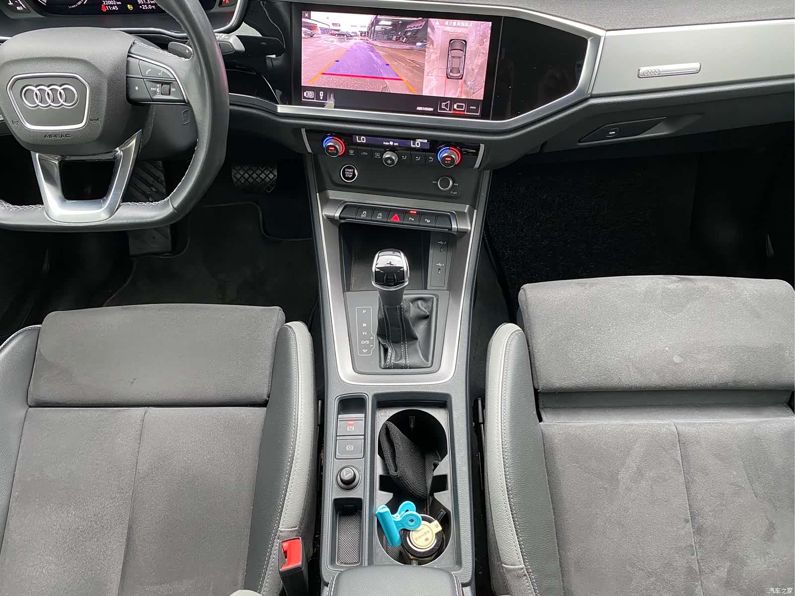 Audi Q3, 2022 13