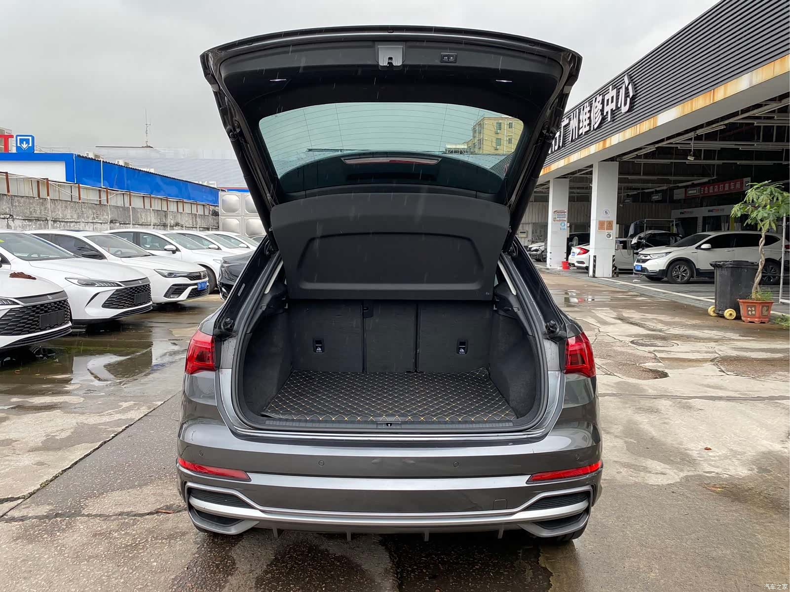 Audi Q3, 2022 18