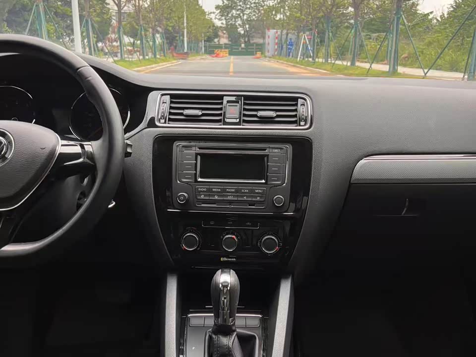 Volkswagen Sagitar Volkswagen Sagitar