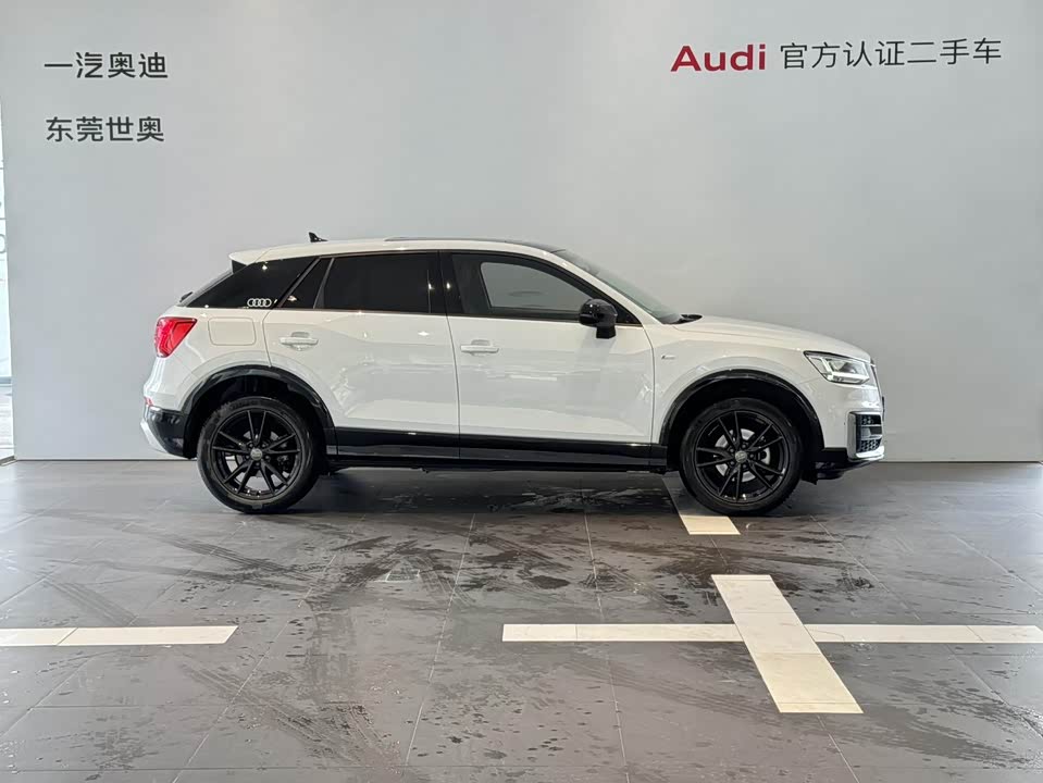 Audi Q2L
