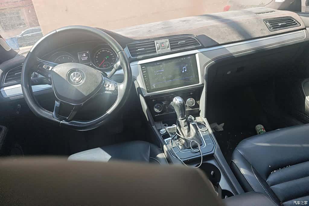 Volkswagen Lamando, 2017 12