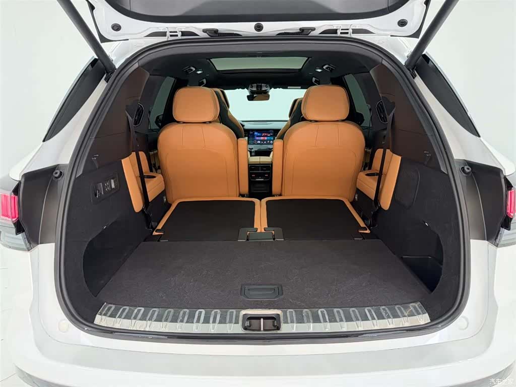 Lynk & Co 02, 2022 14