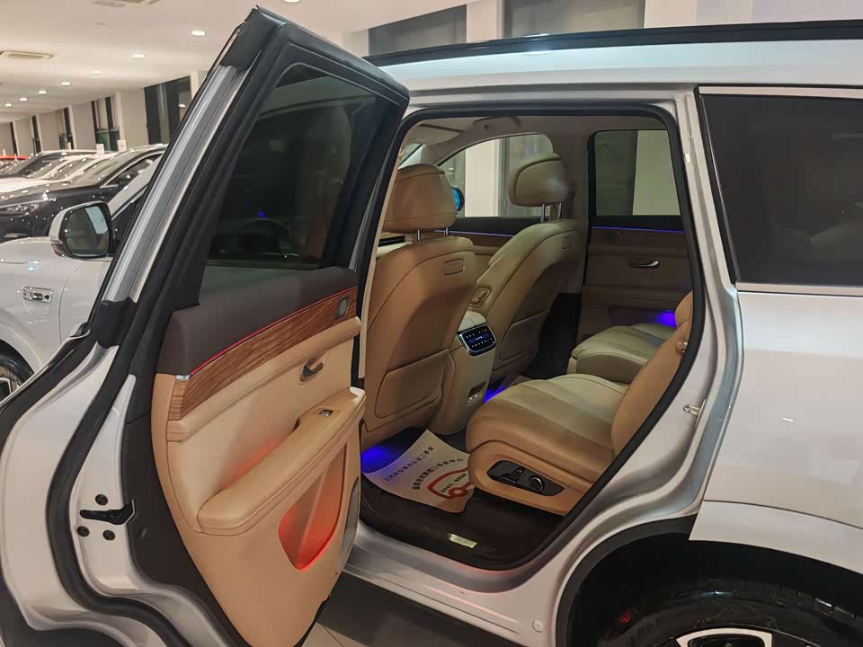 AITO Ask the world M7