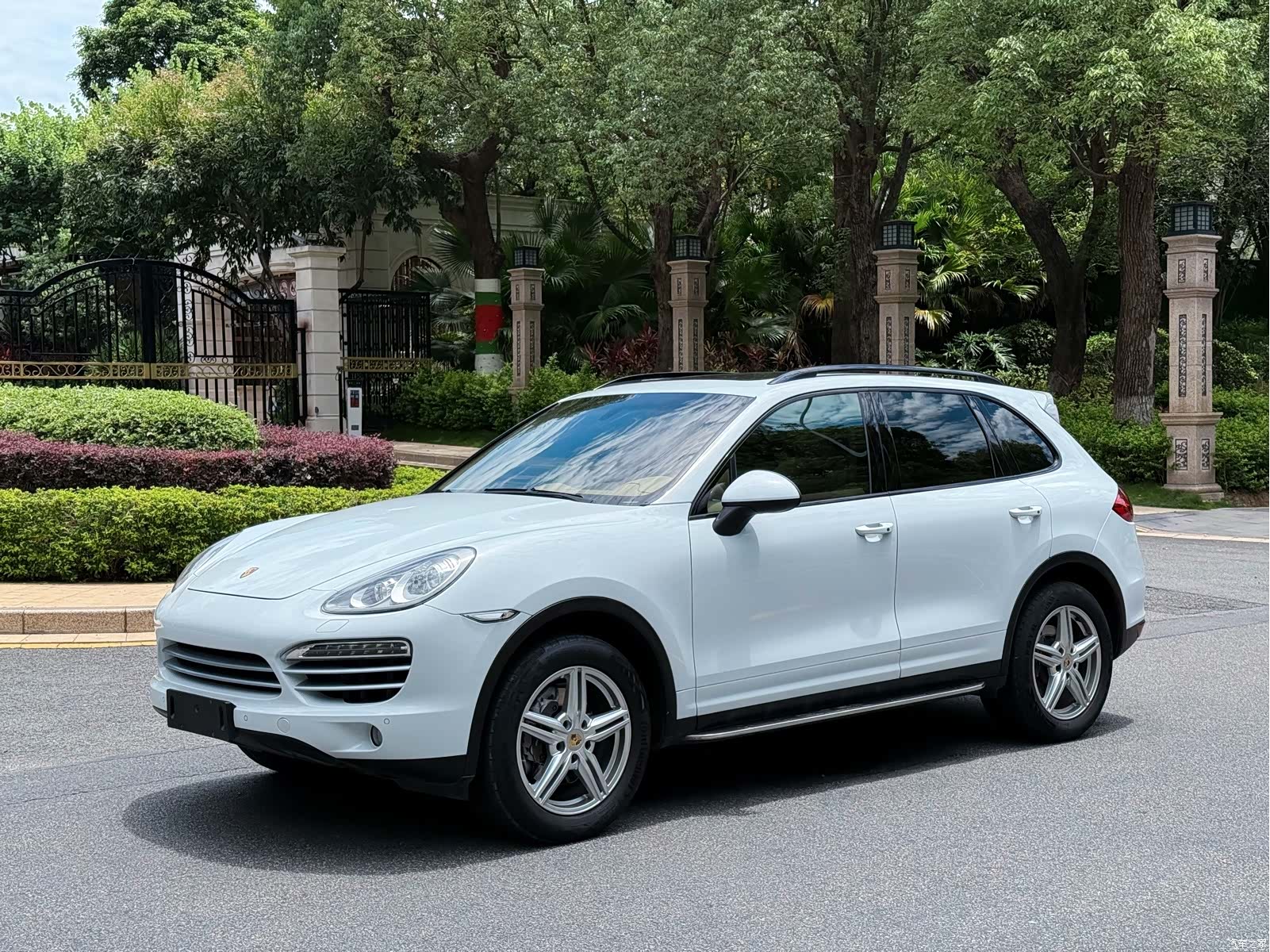 Porsche Cayenne, 2014 1