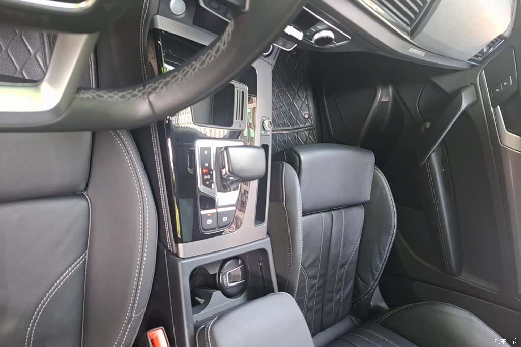 Audi Q5L, 2022 16