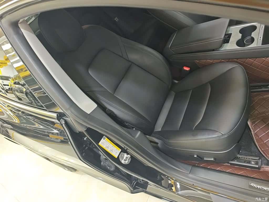 Tesla Model 3, 2022 25