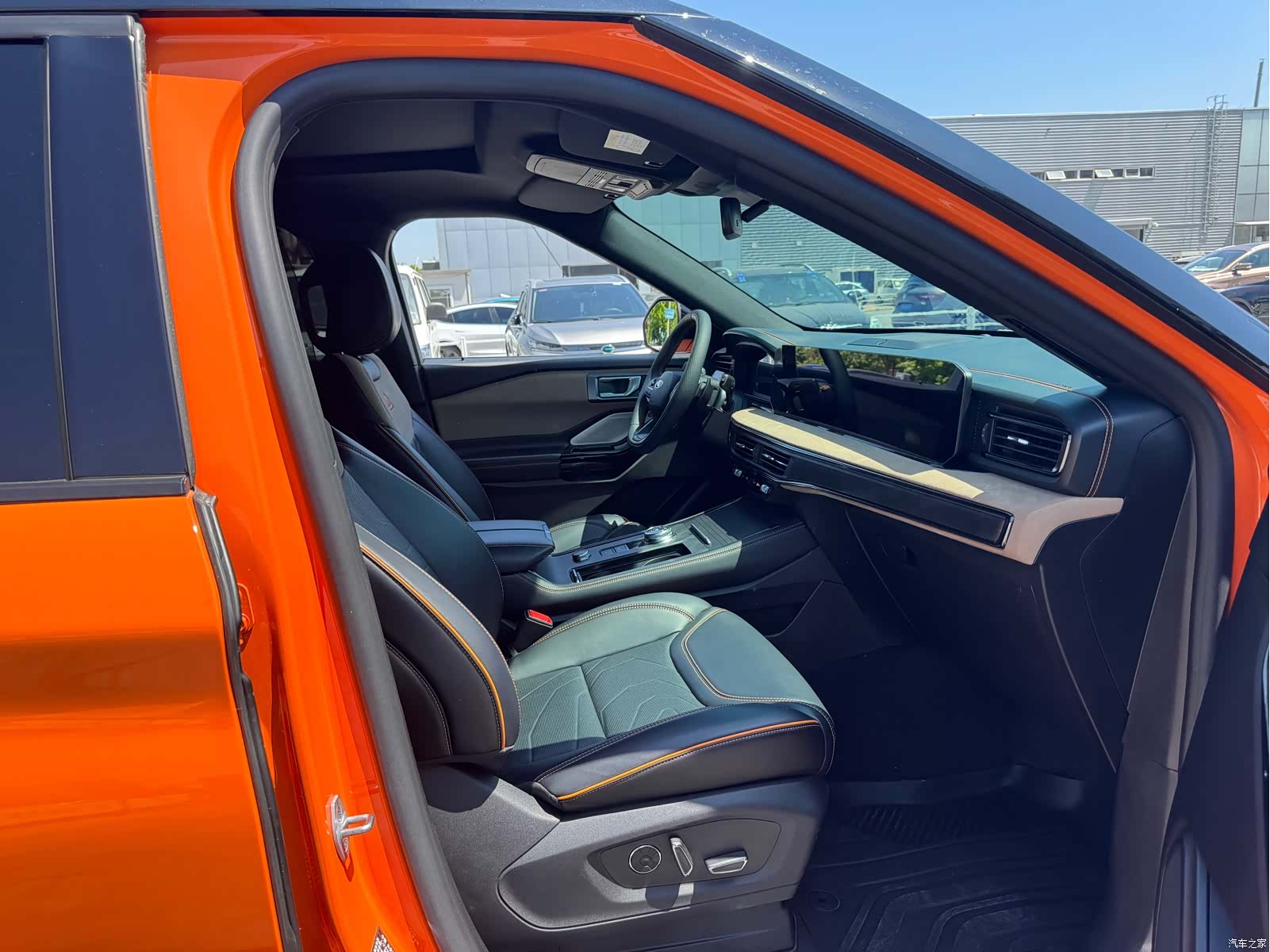 Ford Explorer, 2024 11