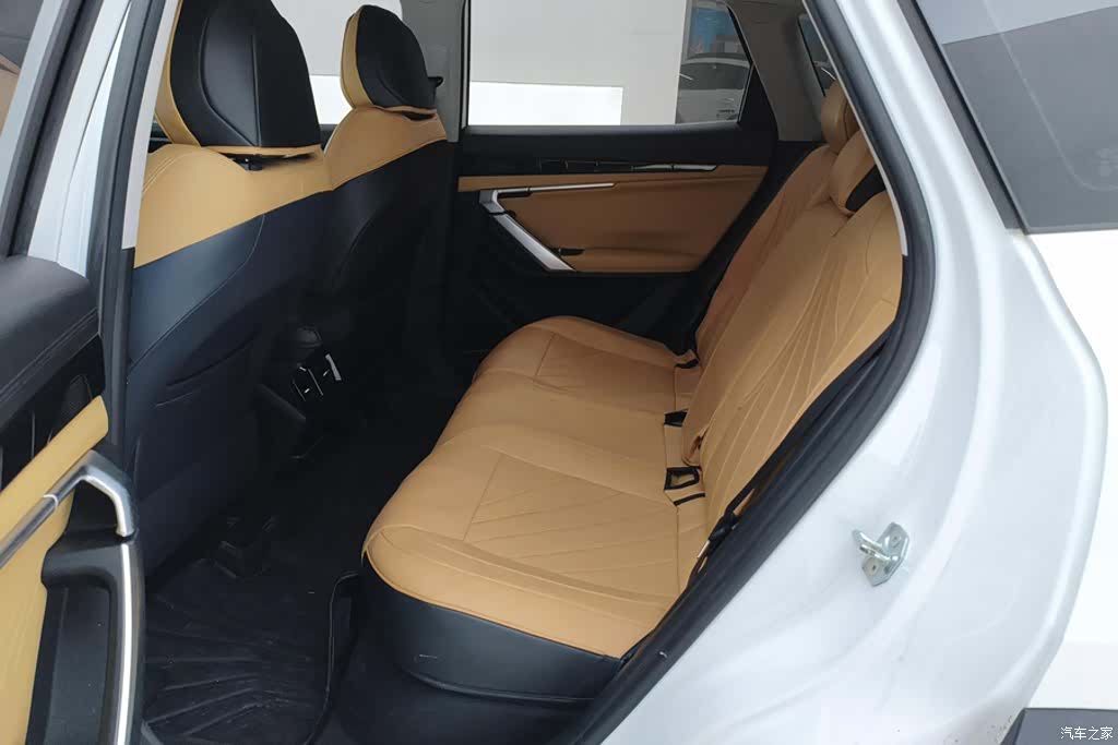 Geely Boyue, 2023 11