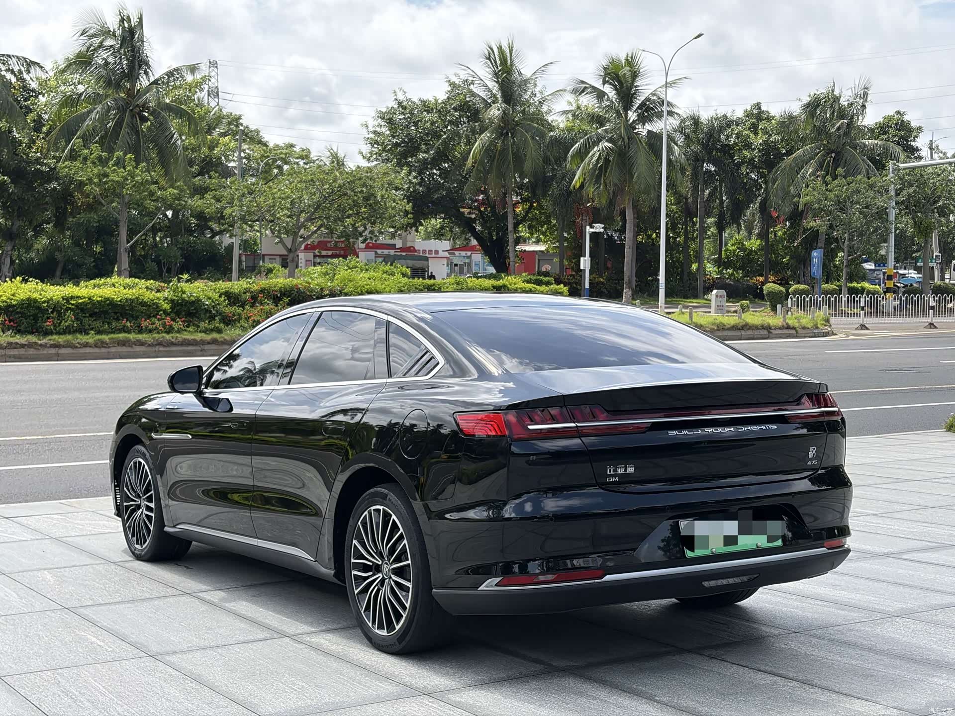 BYD Han, 2022 10