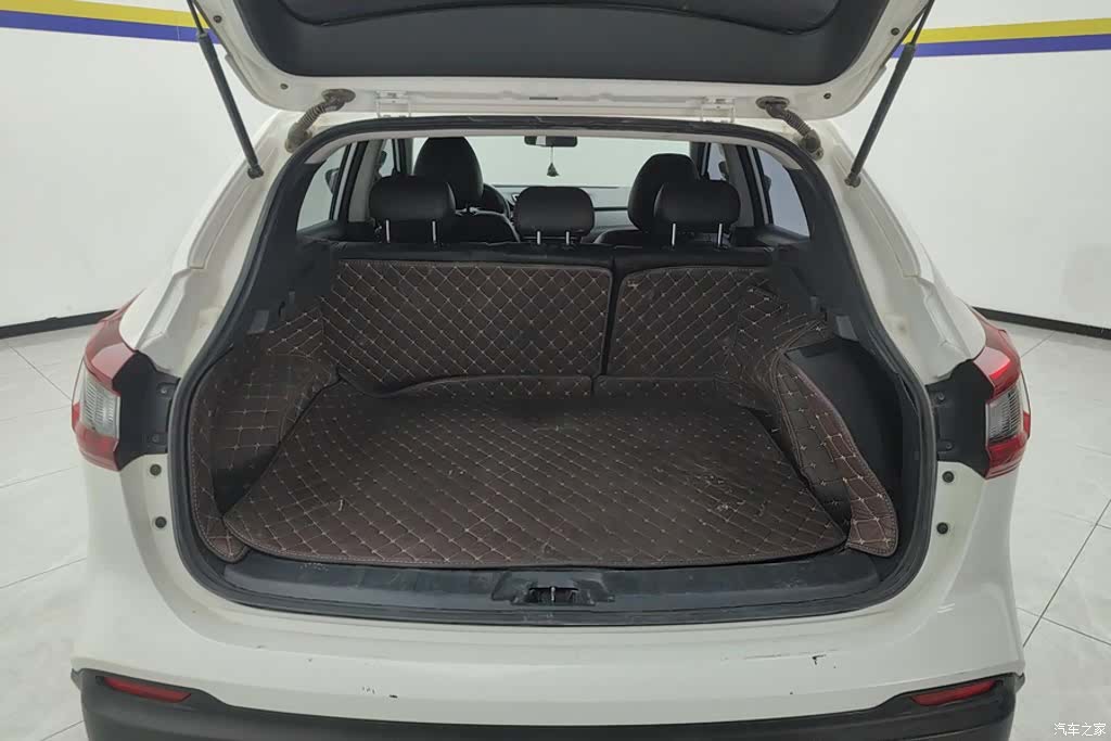 Nissan Qashqai, 2022 4