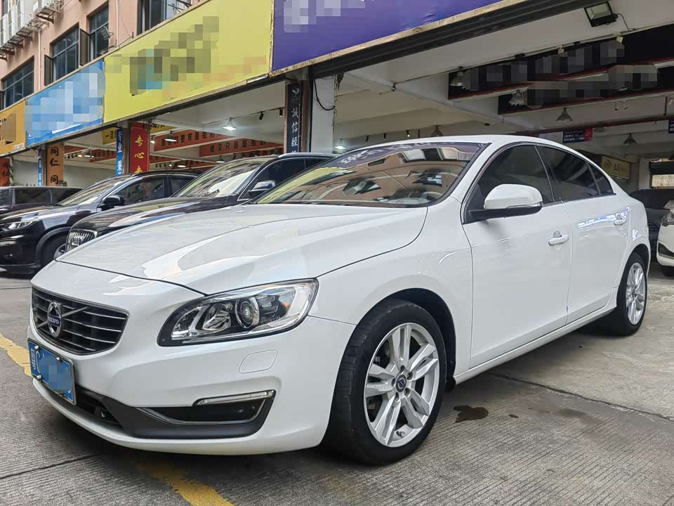 Volvo S60