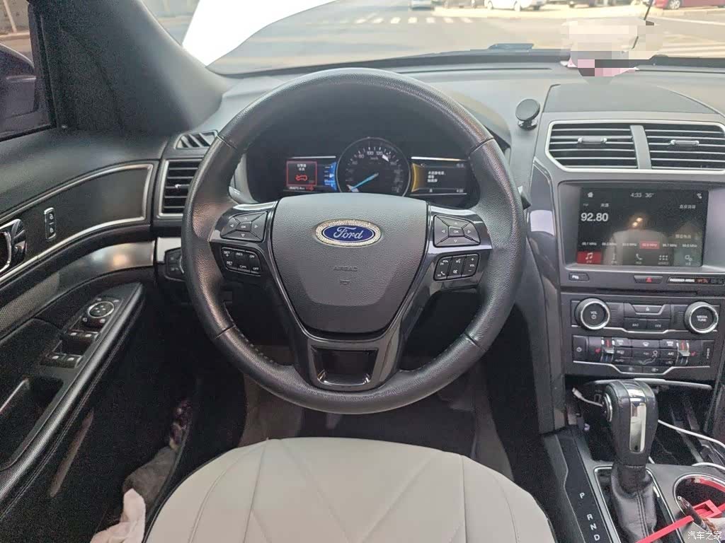 Ford Explorer, 2019 7