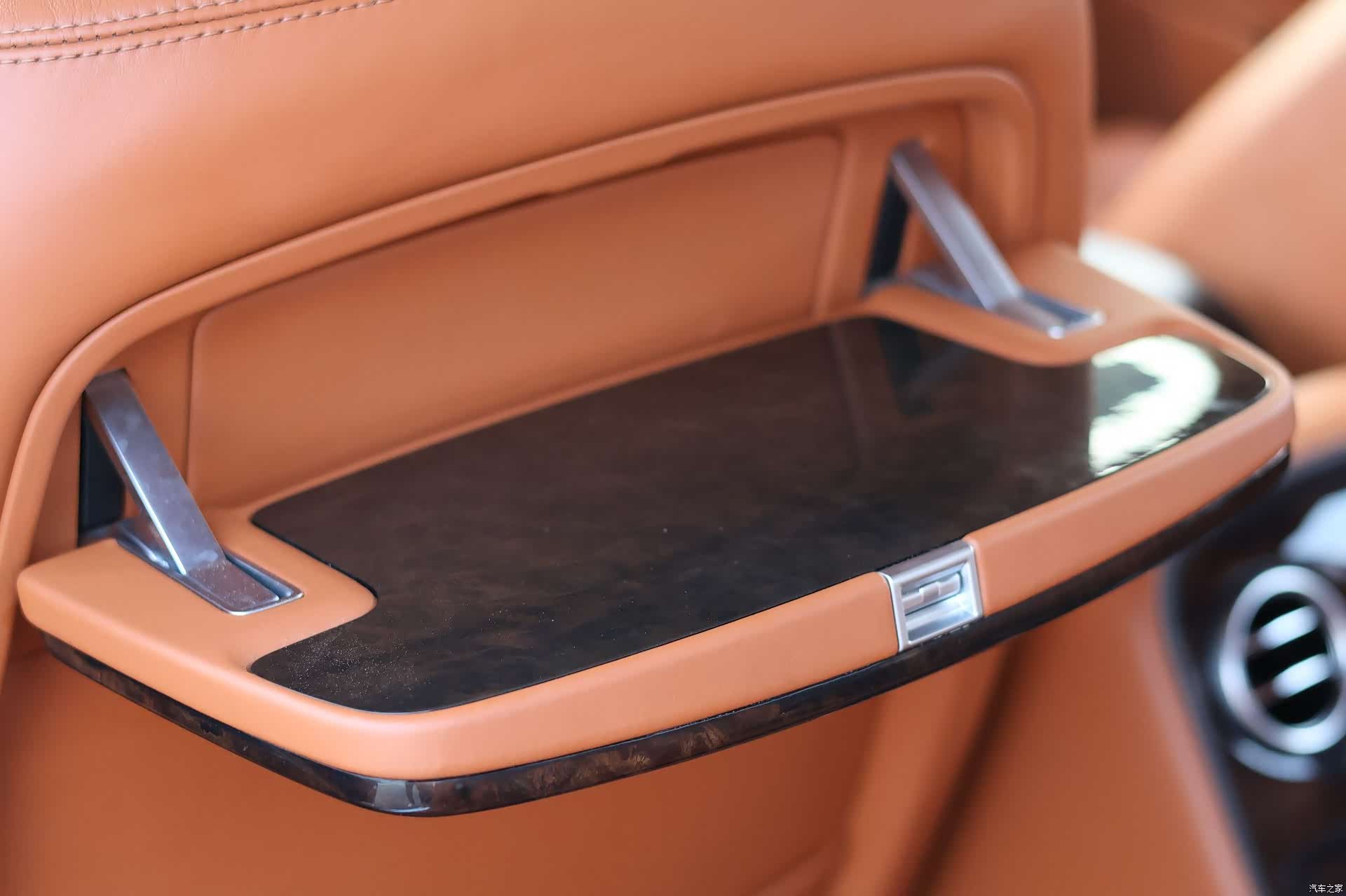 Bentley Flying Spur, 2011 13