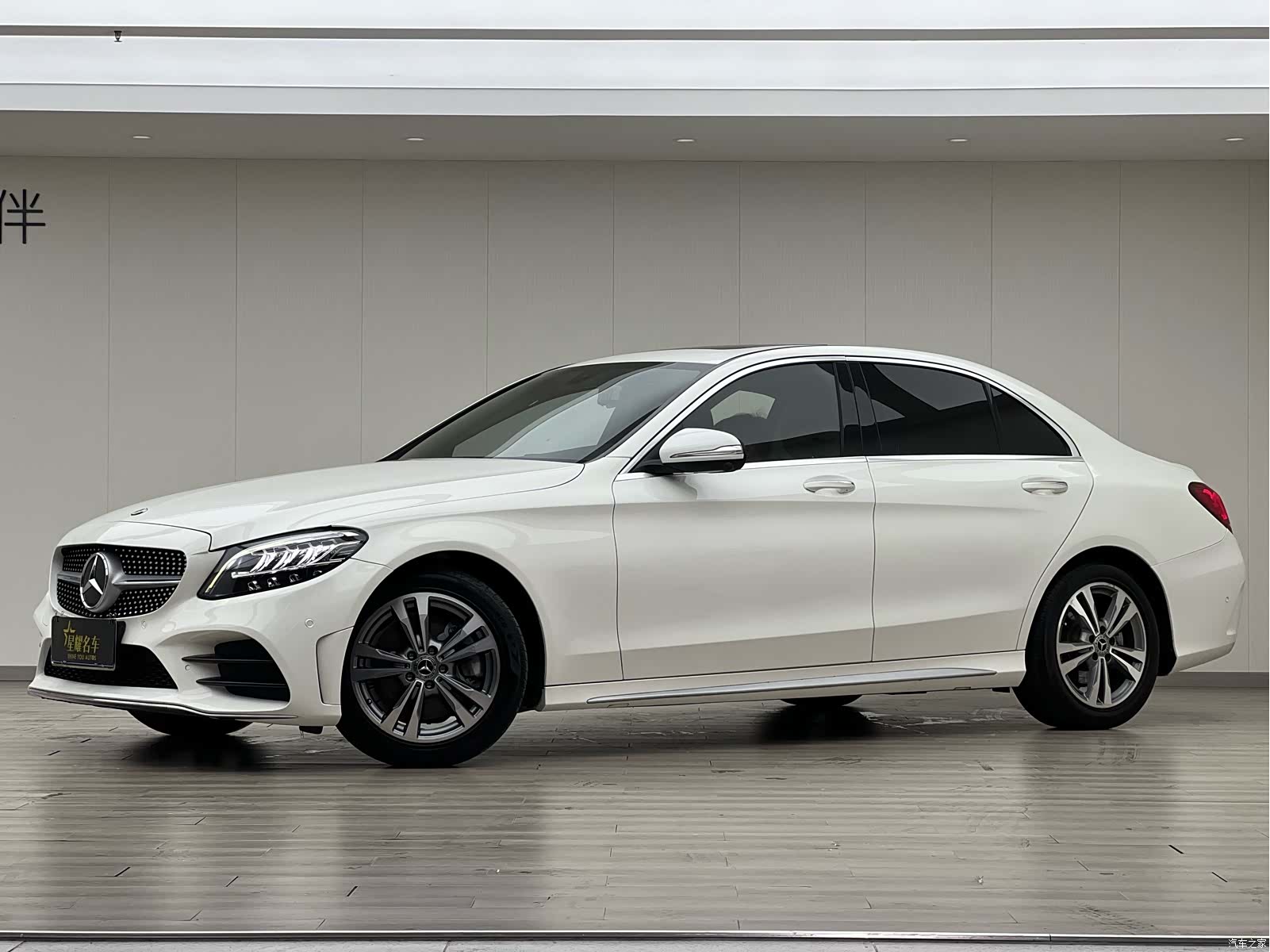Mercedes-Benz C-Class, 2018 4