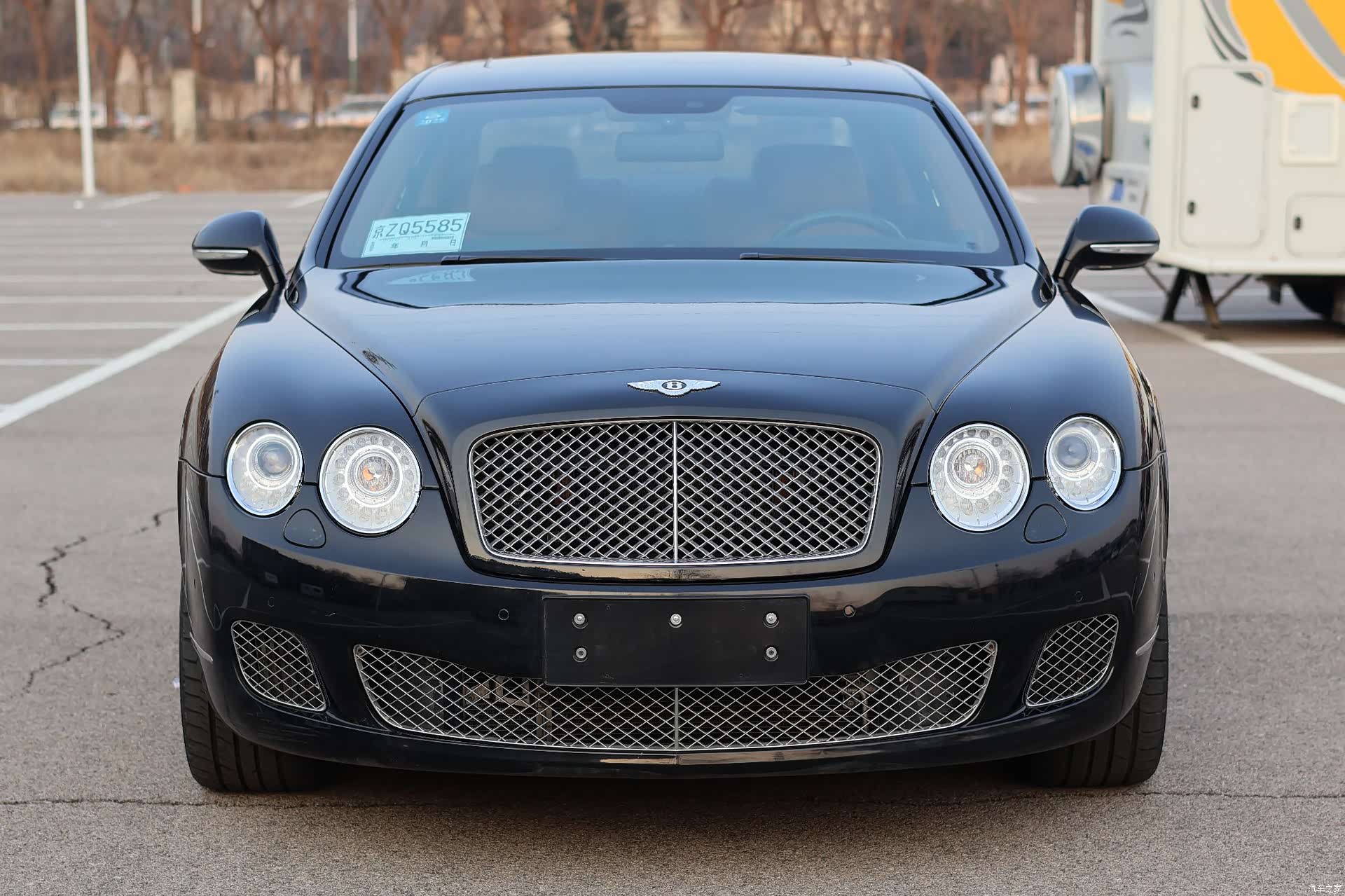 Bentley Flying Spur, 2011 2