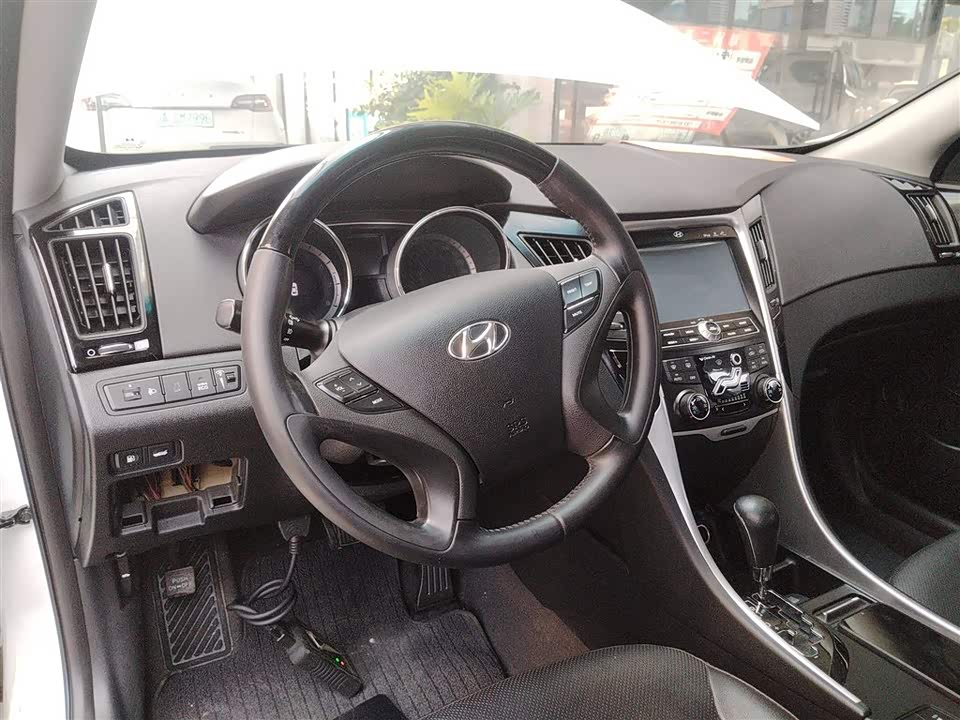 Hyundai Sonata Hyundai Sonata