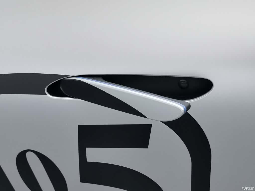 Hongqi 05, 2025 18