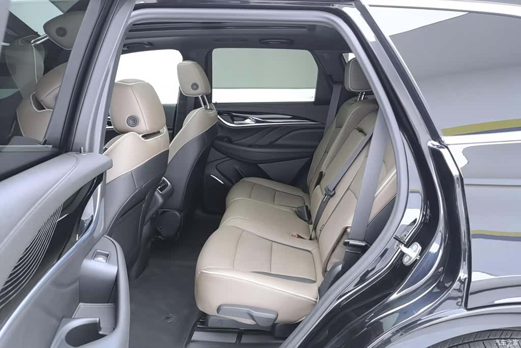 Buick Enclave, 2020 11