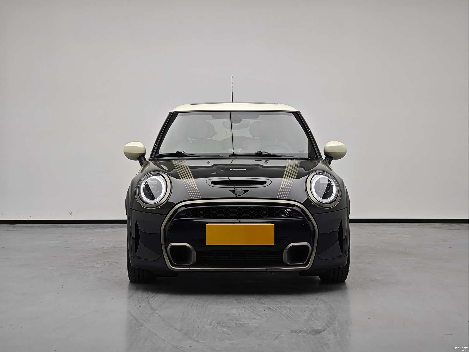 Mini Cooper, 2022 2
