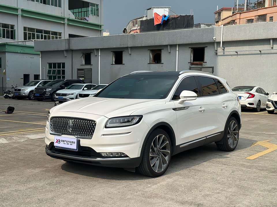 Lincoln Navigator