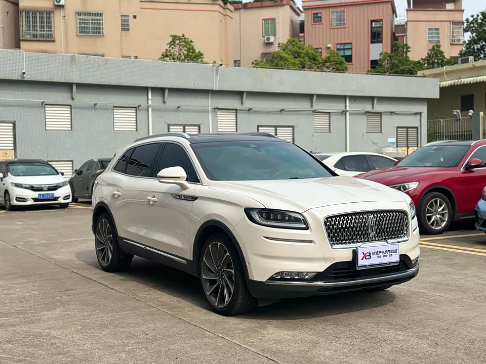Lincoln Navigator