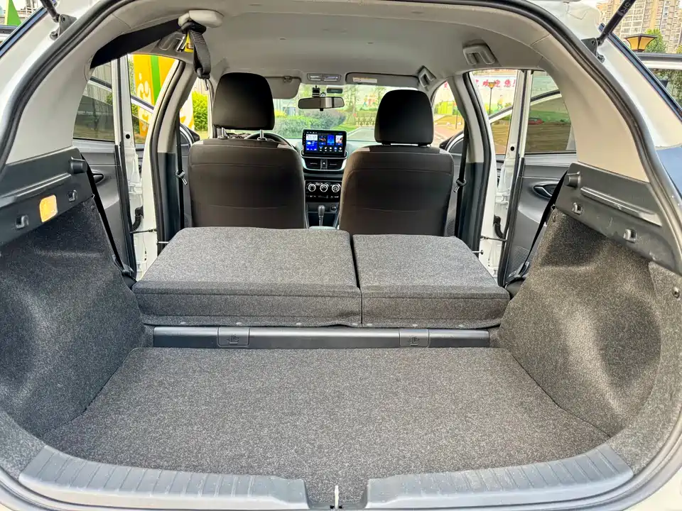 Toyota YARiS L Zhixuan