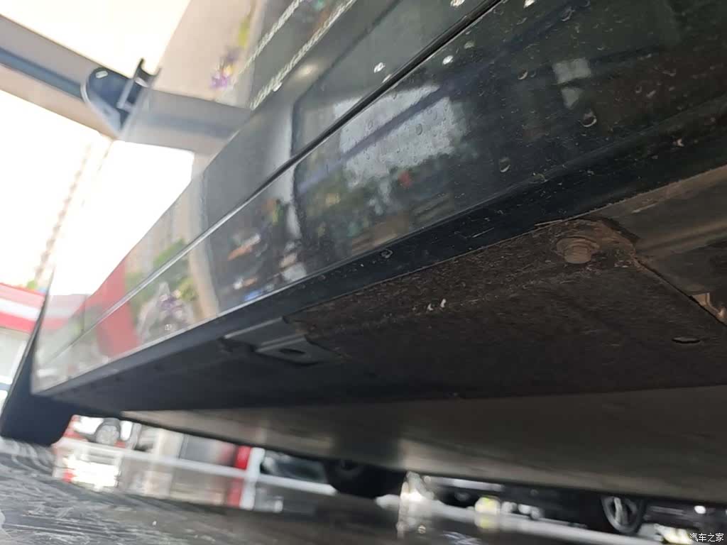 Li Auto MEGA, 2025 22