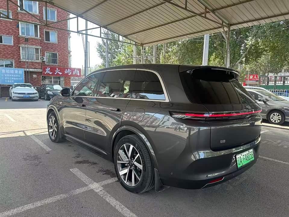 Li Auto Ideal L8