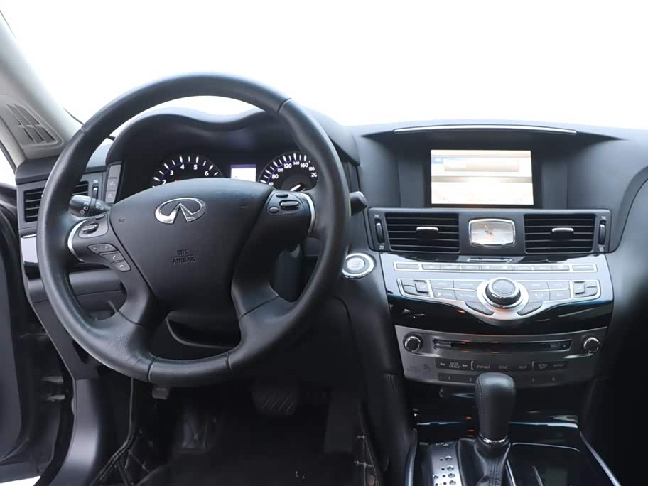 Infiniti Q70 Infiniti Q70