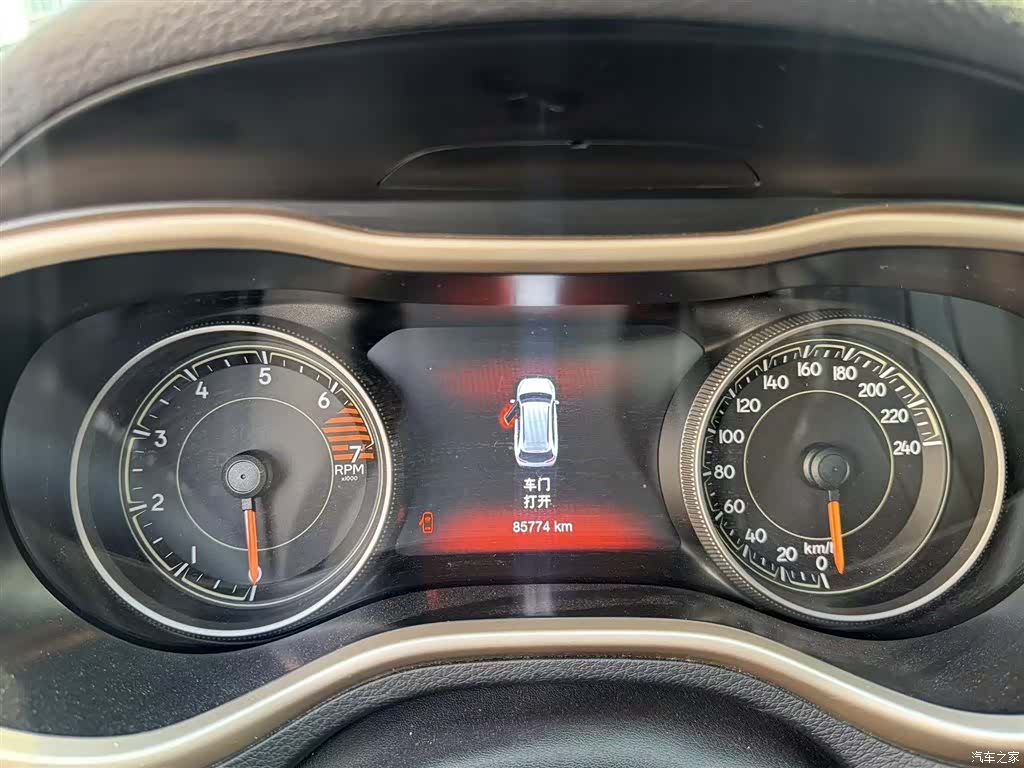 Jeep Cherokee, 2018 8