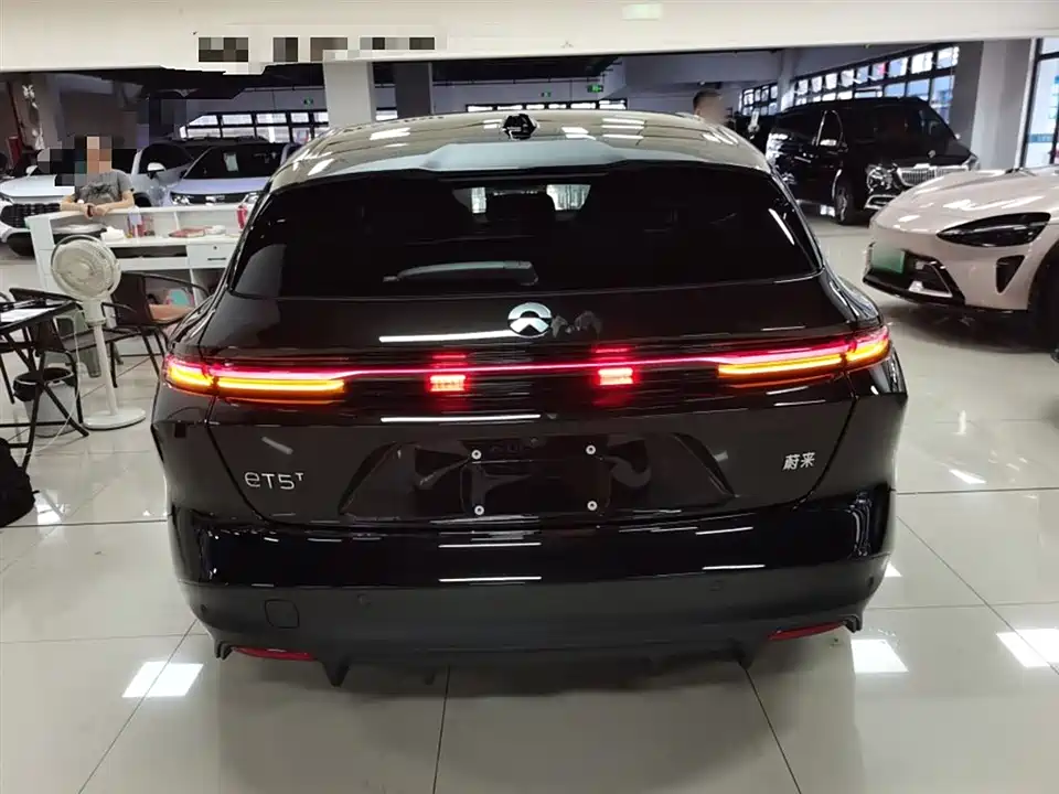 NIO ET5T