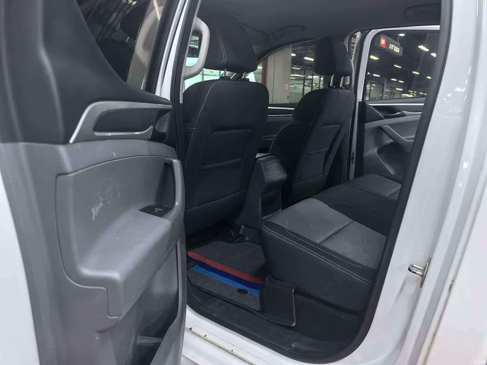 Maxus T60, 2021 9