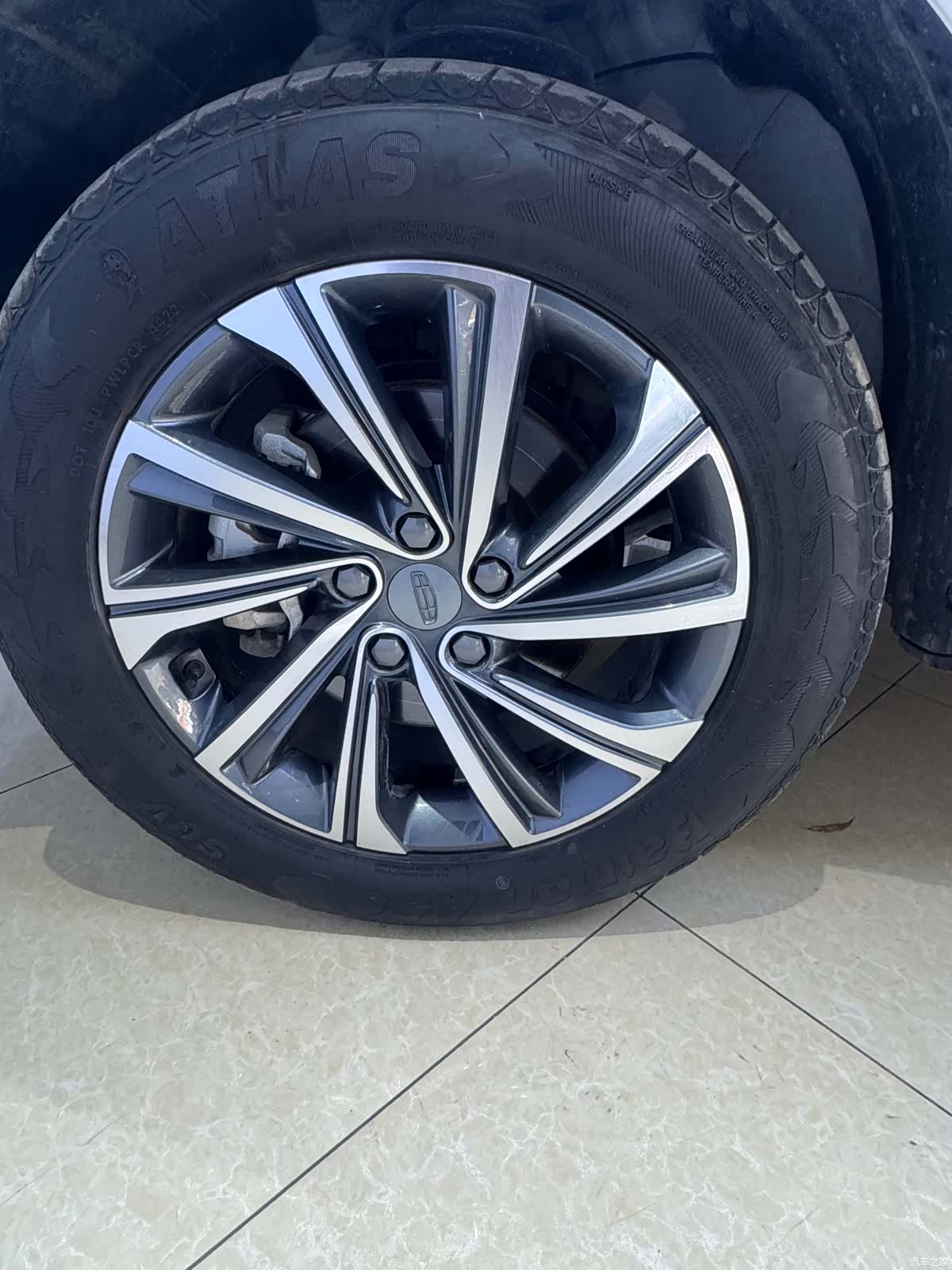 Geely X6, 2023 22