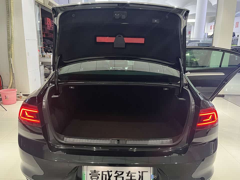 Volkswagen Magotan GTE