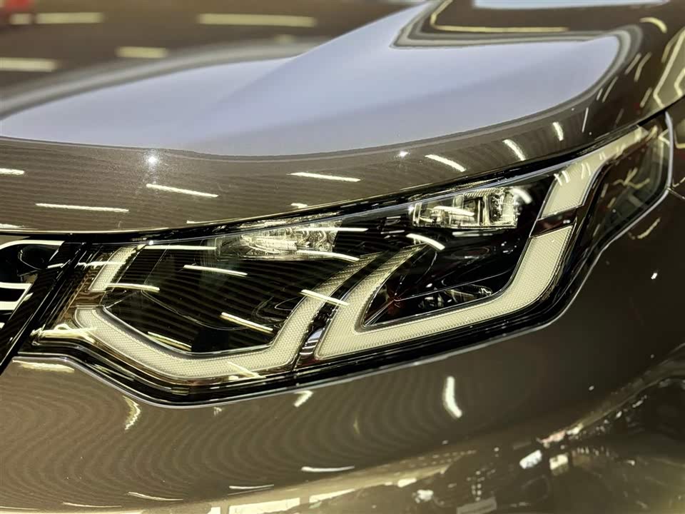 Land Rover Discover sports