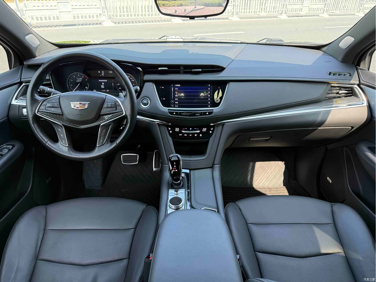 Cadillac XT5, 2024 все фото