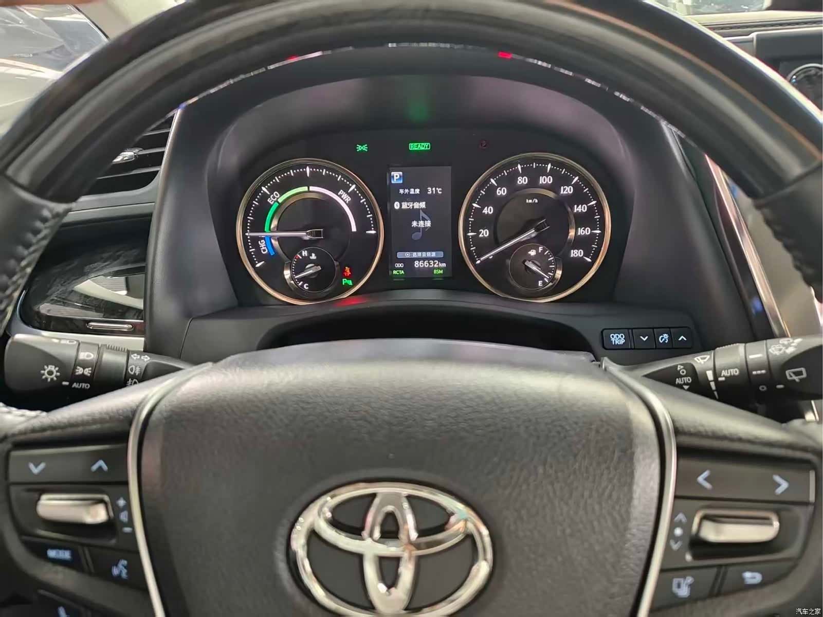 Toyota Vellfire, 2020 11