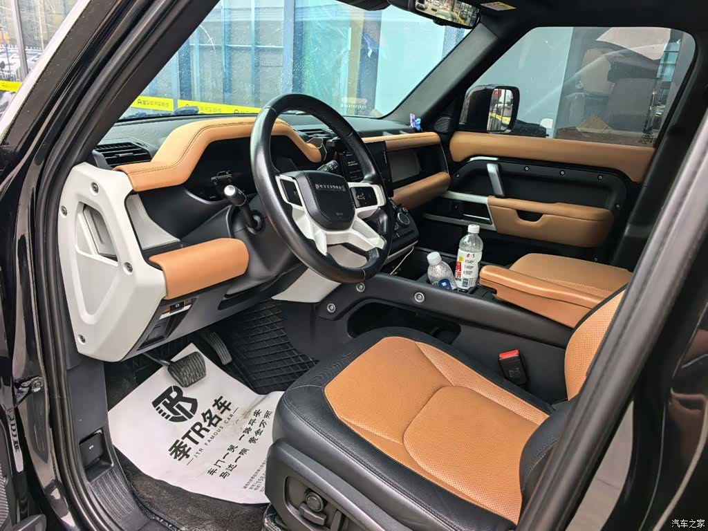 Land Rover Defender, 2022 8